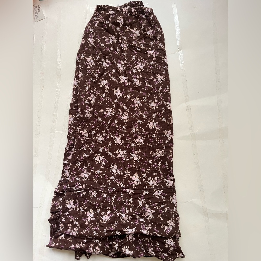 Forever 21 midi skirt size small